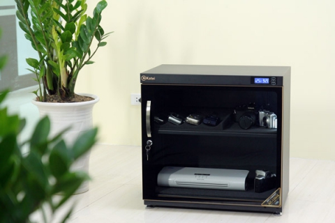 Tủ Chống Ẩm Nikatei 2026: Đẳng Cấp Viền Nhôm Mạ Vàng & Bạc